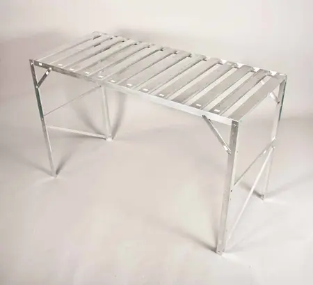 Halls Staging Alu