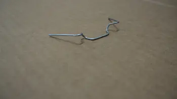 Small Butterfly Hinges in Loose Weight