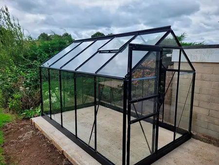 Halls Popular 6,2 m² - Schwarz mit 3 mm Sicherheitsglas