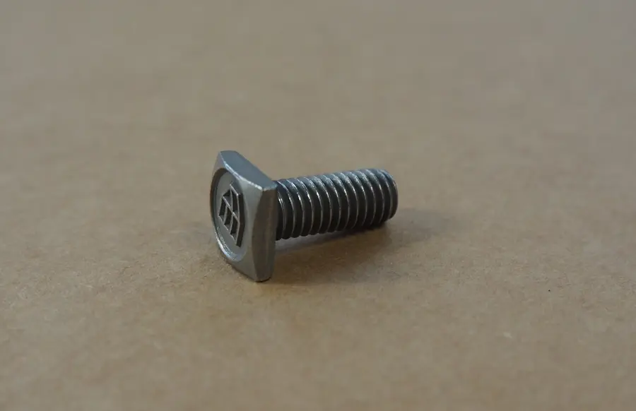 #84 + #610 M6 X 15 bolt - Logo