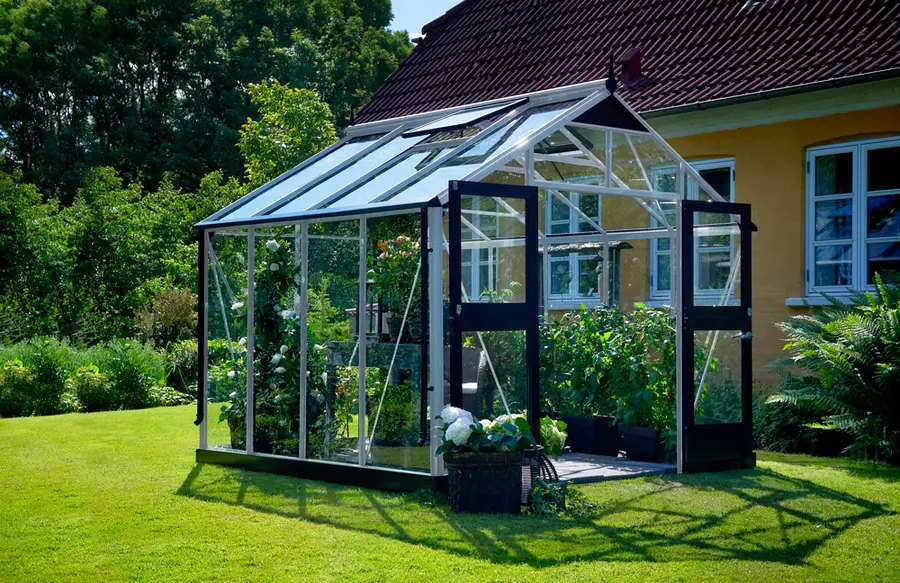 Juliana Premium - 8,8 m2 alu/sort 3 mm hærdet glas i hele baner