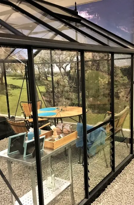Juliana Louvre Window
