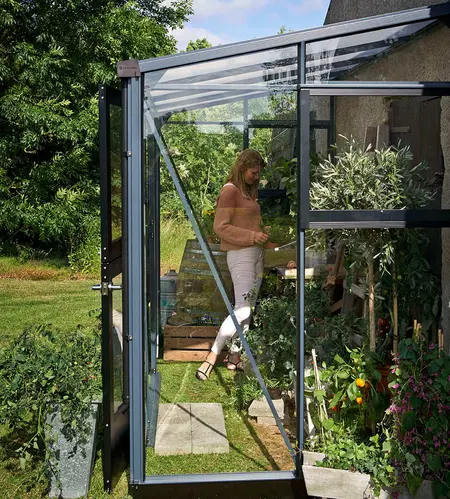 Juliana Veranda - 4,40 m2 antracit/sort 3 mm hærdet glas i hele baner